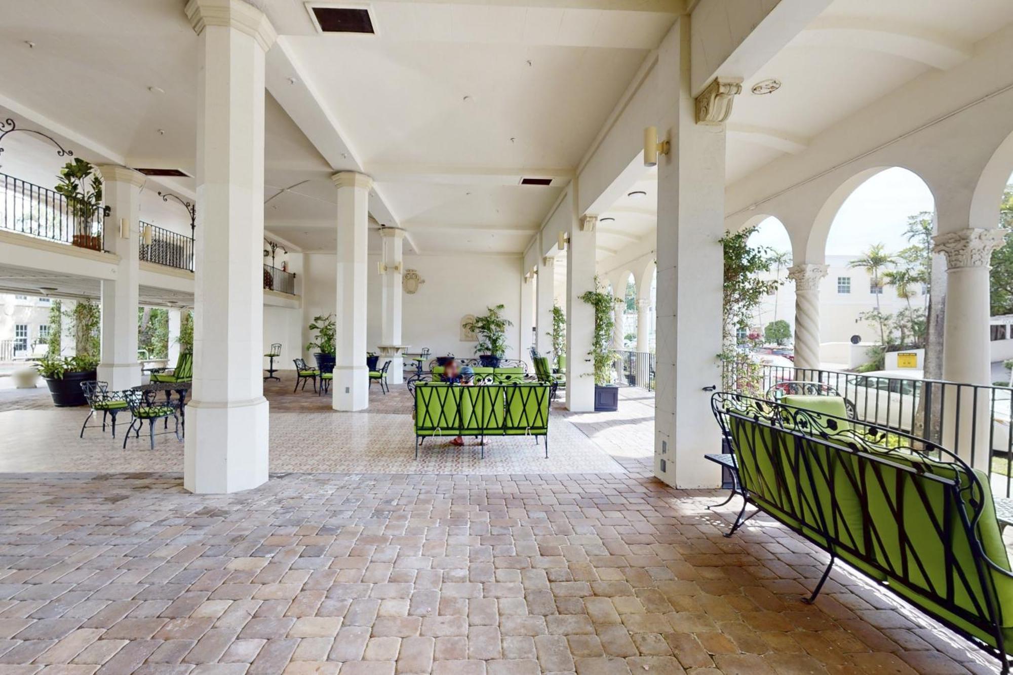Palm Beach Hotel & Sunrise Cottage Exterior photo